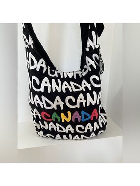 ROBIN RUTH Spell Out Canada Graphic Logo Fabric Shoulder Bag Travel Beach Tote